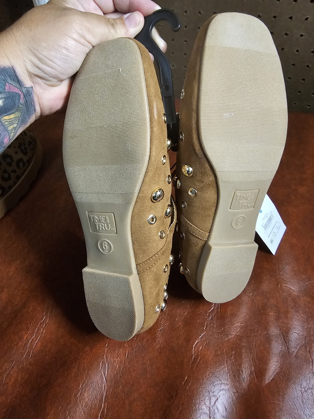 Time and Tru Women's Studded Mary Jane Flats Color is Cognac Size 6 - Picture 5 of 6
